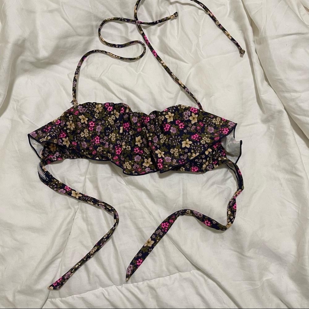 Bikini bandeau top